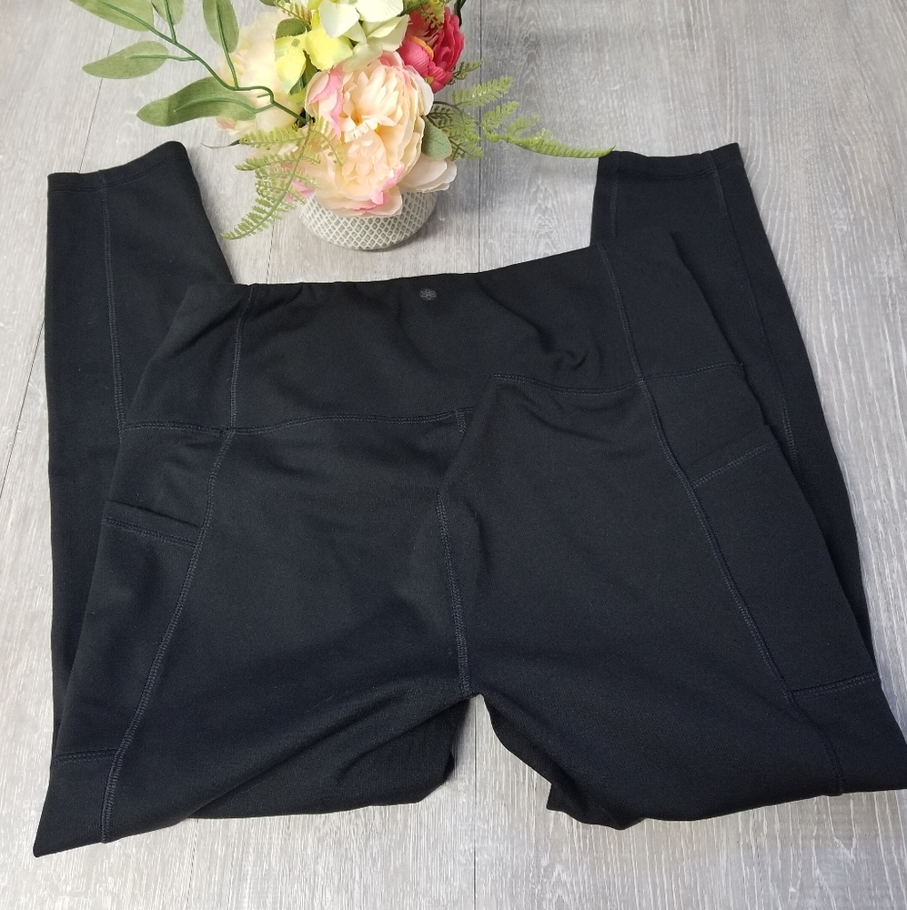 High waisted leggings with pockets